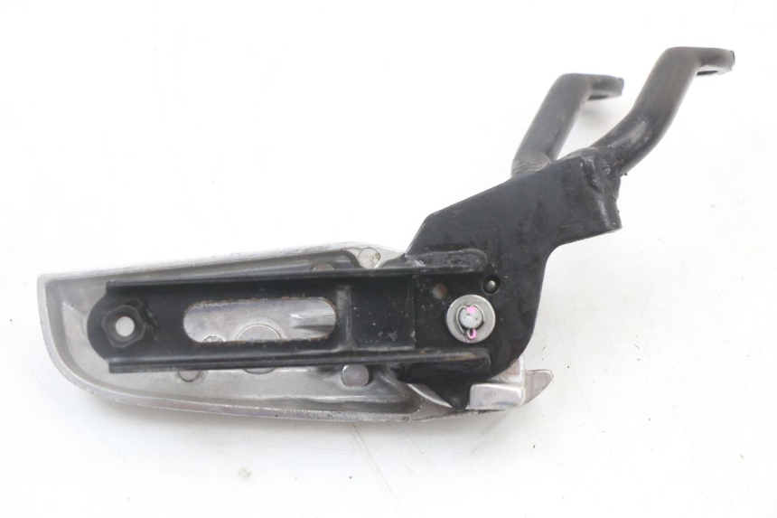 photo de CALE PIED ARRIERE GAUCHE HONDA PCX (JF47) 125 (2012 - 2013)