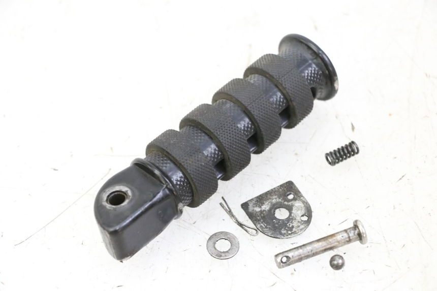 photo de CALE PIED ARRIERE GAUCHE KEEWAY K-LIGHT KLIGHT 125 (2018 - 2025)