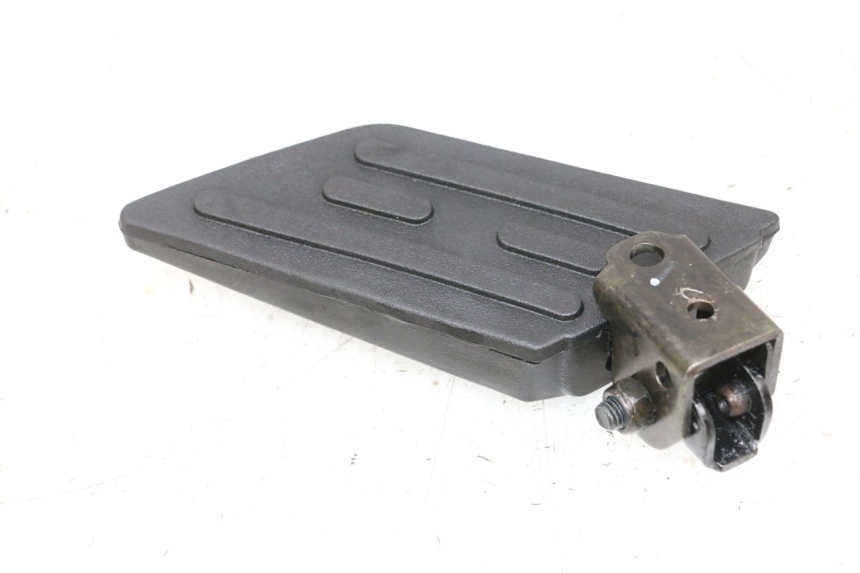 photo de CALE PIED ARRIERE GAUCHE PEUGEOT KISBEE 2T 50 (2010 - 2017) - Vue principale