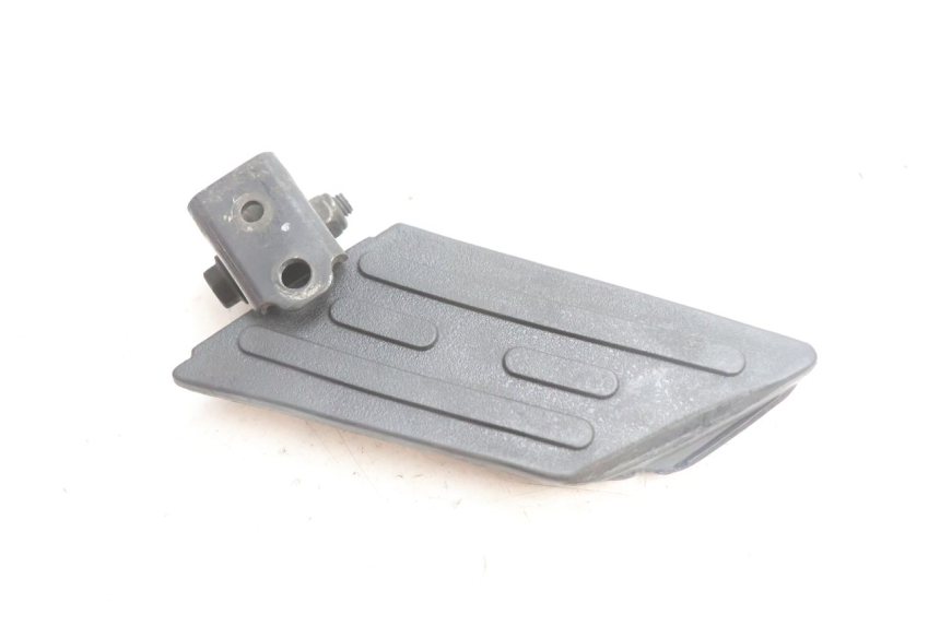 photo de CALE PIED ARRIERE GAUCHE PEUGEOT KISBEE 4T 50 (2010 - 2017) - Détail de la pièce