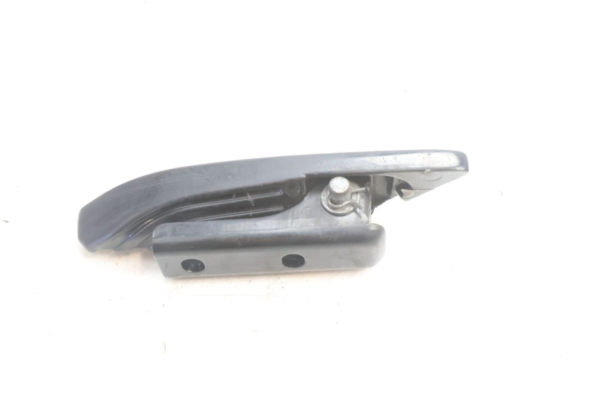 photo de CALE PIED ARRIERE GAUCHE PIAGGIO LIBERTY IGET 4T 50 (2021 - 2025) - Points de fixation