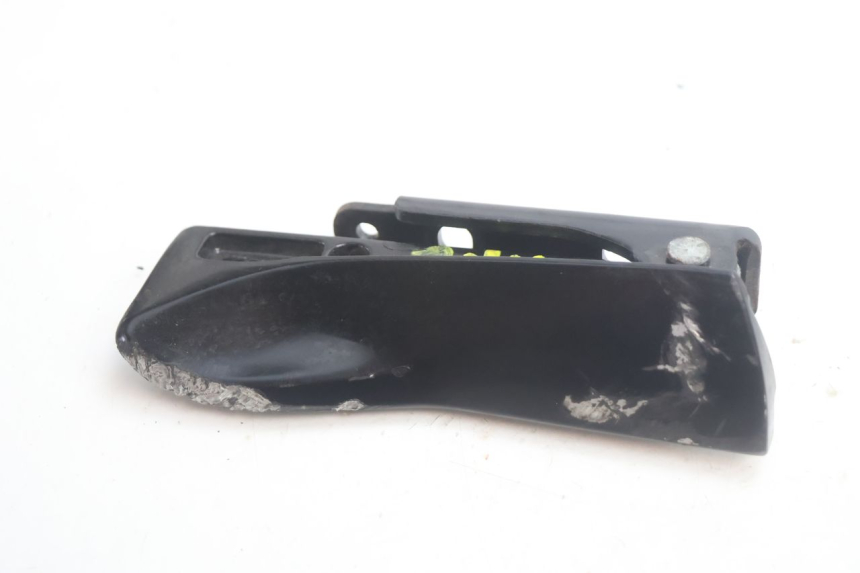 photo de CALE PIED ARRIERE GAUCHE PIAGGIO MP3 HPE 530 (2022 - 2026) - Autre angle de vue