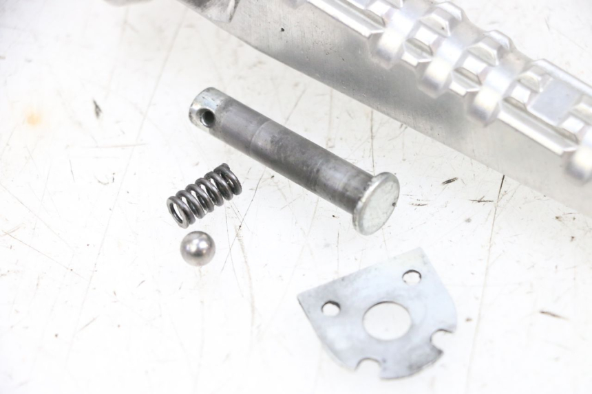 photo de CALE PIED ARRIERE GAUCHE YAMAHA MT-07 MT07 ABS 700 (2018 - 2020) - Vue d’ensemble