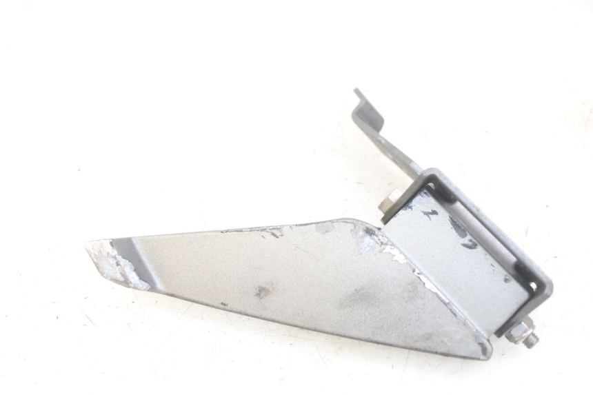 photo de CALE PIED ARRIERE GAUCHE PEUGEOT GEOPOLIS RS 125 (2007 - 2009)