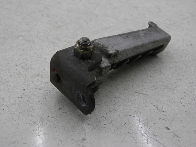 photo de CALE PIED ARRIERE GAUCHE PEUGEOT LUDIX 50 (2005 - 2007)