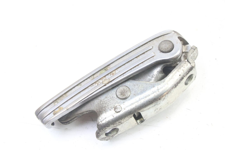 photo de CALE PIED ARRIERE GAUCHE PIAGGIO VESPA GRANTURISMO 125 (2003 - 2007)