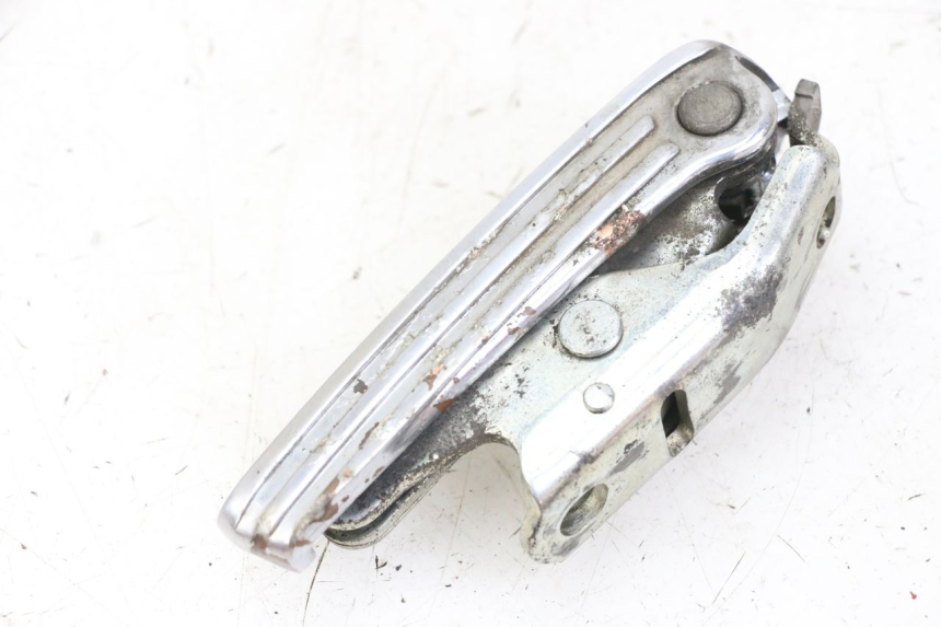 photo de CALE PIED ARRIERE GAUCHE PIAGGIO VESPA GRANTURISMO 200 (2004 - 2005)