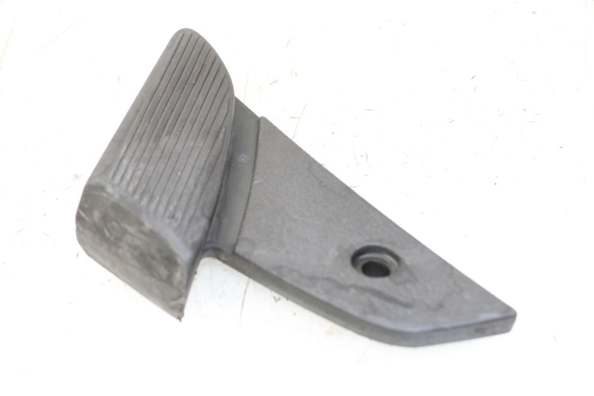 photo de CALE PIED ARRIERE GAUCHE PIAGGIO VESPA LX 150 (2005 - 2013)
