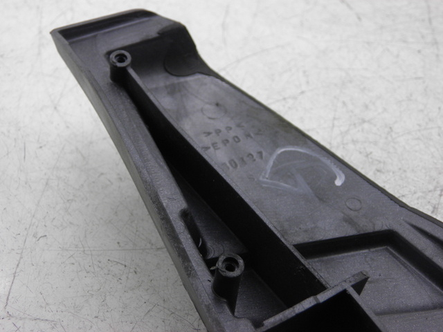 photo de CALE PIED ARRIERE GAUCHE PIAGGIO X9 EVOLUTION 500 (2003 - 2005)