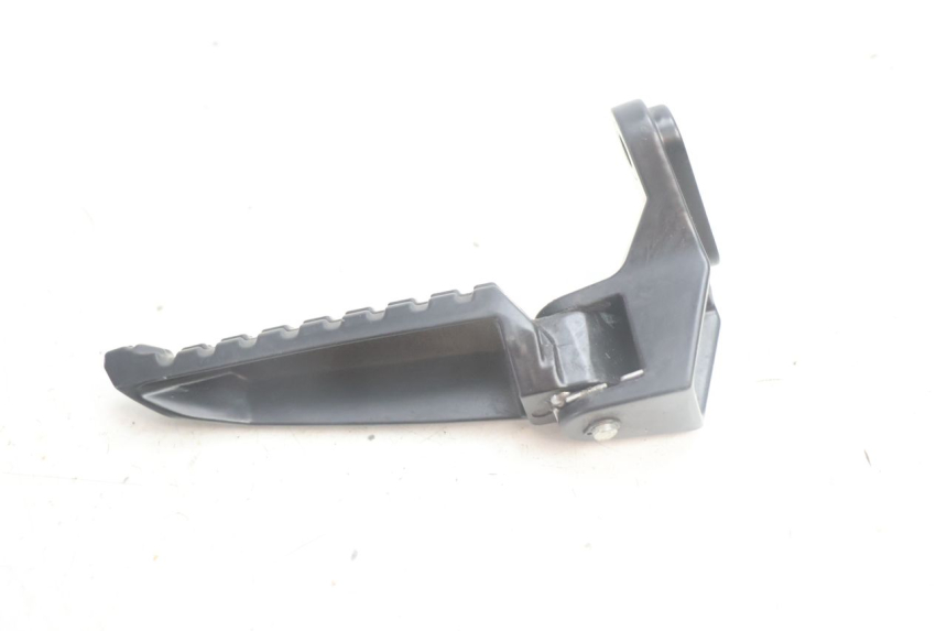 photo de CALE PIED ARRIERE GAUCHE JM MOTORS R-MAX TECH 50 (2024 - 2026) - Vue d’ensemble
