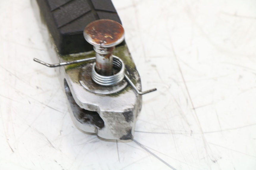 photo de CALE PIED ARRIERE GAUCHE DAELIM S3 125 (2010 - 2017)