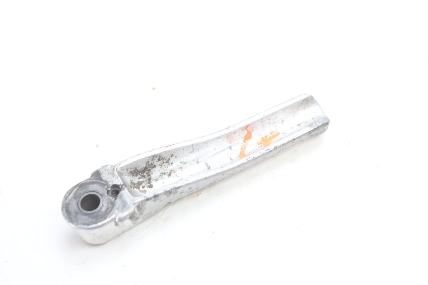 photo de CALE PIED ARRIERE GAUCHE PEUGEOT SPEEDFIGHT 2 AC 50 (2000 - 2009) - Autre angle de vue