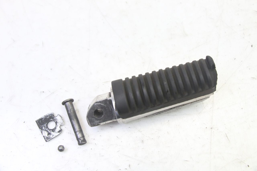photo de CALE PIED ARRIERE GAUCHE YAMAHA XJ6 ABS 600 (2008 - 2016)