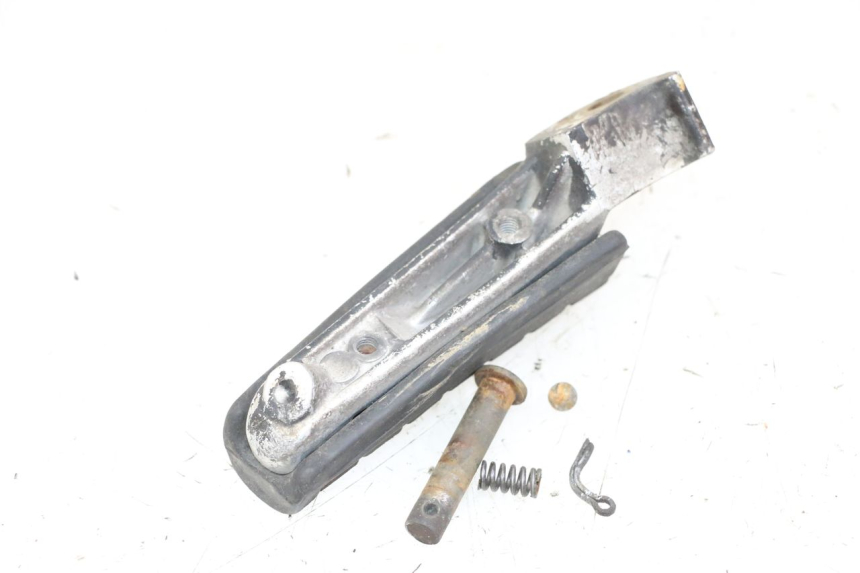photo de CALE PIED ARRIERE GAUCHE YAMAHA XJN DIVERSION 600 (2000 - 2003)