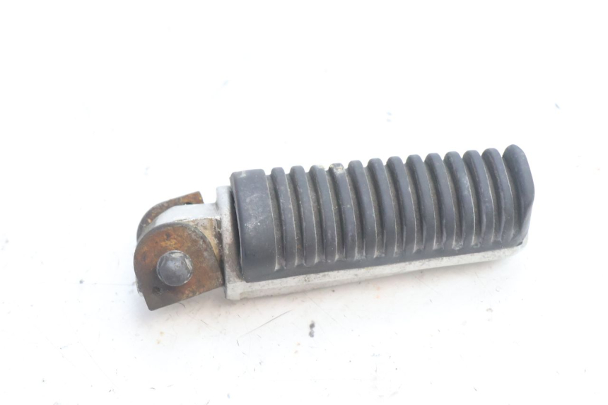 photo de CALE PIED ARRIERE GAUCHE YAMAHA XJR 1300 (1998 - 2002) - Autre angle de vue
