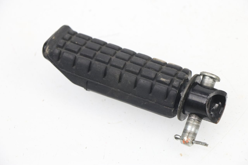 photo de CALE PIED ARRIERE GAUCHE HONDA XLV VARADERO 125 (2000 - 2006)