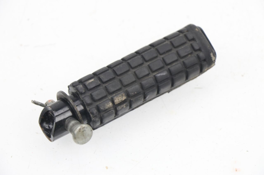 photo de CALE PIED ARRIERE GAUCHE HONDA XLV VARADERO 125 (2000 - 2006)