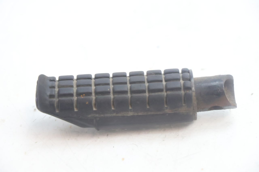 photo de CALE PIED ARRIERE GAUCHE HONDA XLV VARADERO 125 (2007 - 2012) - Détail de la pièce