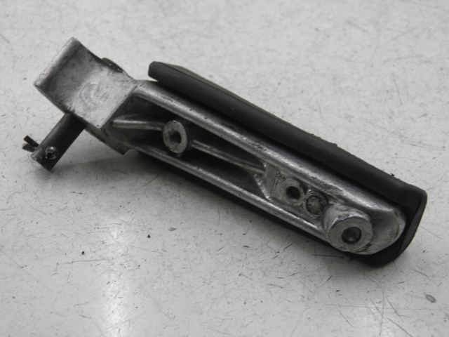 photo de CALE PIED ARRIERE GAUCHE YAMAHA XJS DIVERSION 600 (2000 - 2003)