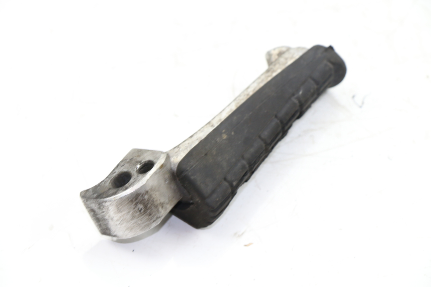 photo de CALE PIED ARRIERE GAUCHE YAMAHA XJS DIVERSION 600 (2000 - 2003)