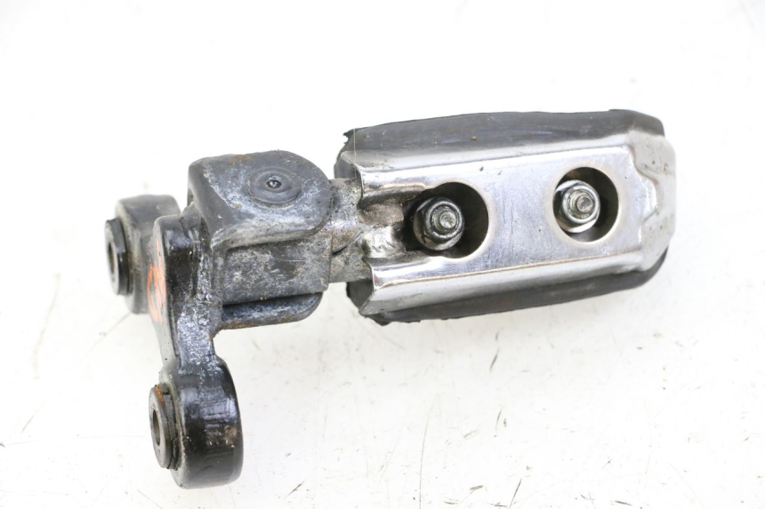 photo de CALE PIED AVANT DROIT YAMAHA FJ 36Y 1100 (1984 - 1985)