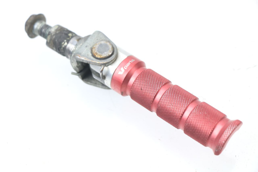 photo de CALE PIED AVANT DROIT HONDA CBR 929 RR FIREBLADE 900 (2000 - 2001)