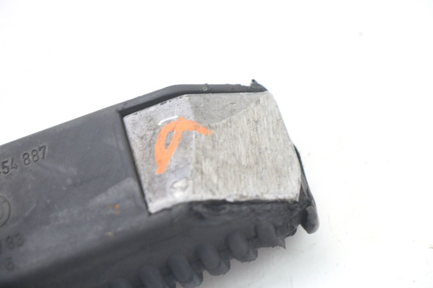 photo de CALE PIED AVANT DROIT BMW K 75 RT 750 (1989 - 1997)