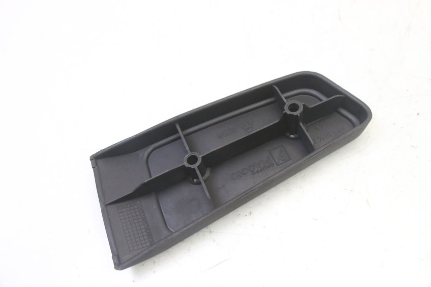 photo de CALE PIED AVANT DROIT PIAGGIO MP3 RL 250 (2007 - 2010)