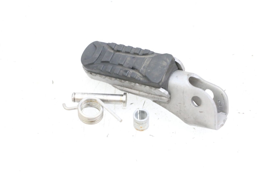 photo de CALE PIED AVANT DROIT BMW R GS 1250 (2021 - 2024) - Points de fixation