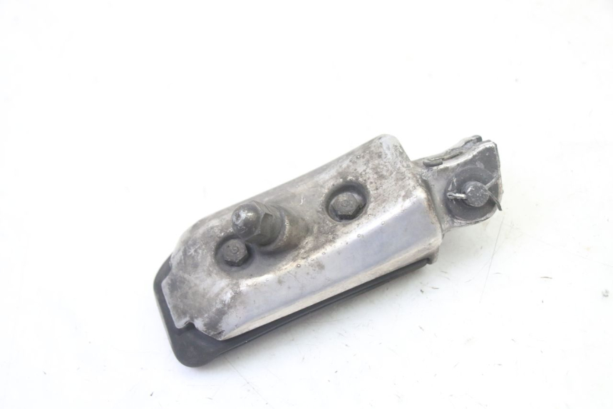 photo de CALE PIED AVANT DROIT HONDA ST PAN EUROPEAN 1300 (2002 - 2013)