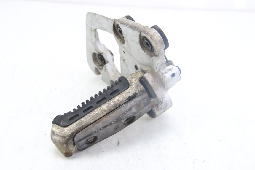photo de CALE PIED AVANT DROIT SUZUKI GSX-F GSX  F 1100 (1988 - 1994)