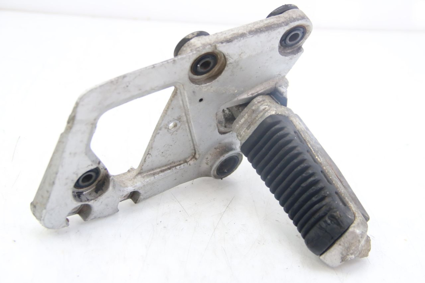 photo de CALE PIED AVANT DROIT SUZUKI GSX-F GSX  F 1100 (1988 - 1994)