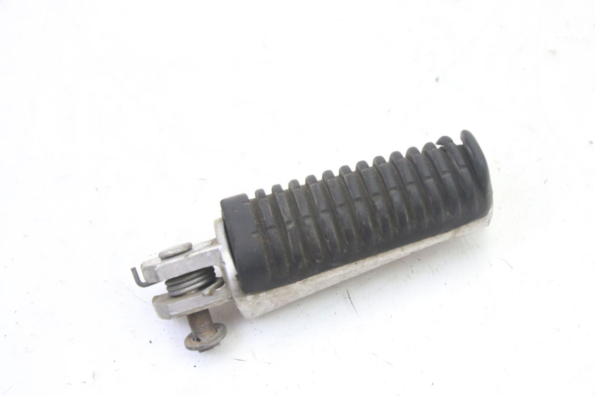 photo de CALE PIED AVANT DROIT YAMAHA TDR DELTABOX 125 (1993 - 2003)