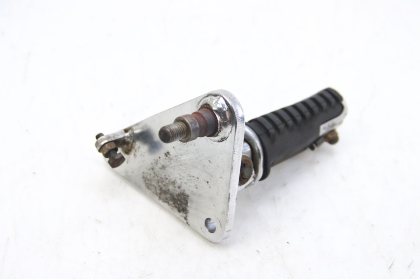photo de CALE PIED AVANT DROIT HONDA VT C SHADOW 125 (1999 - 2007)