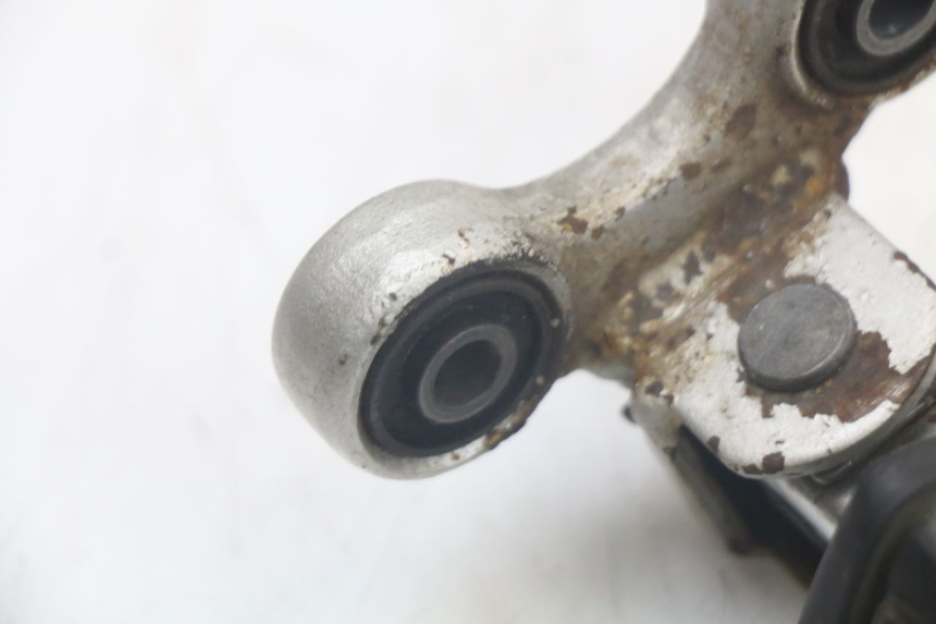 photo de CALE PIED AVANT DROIT YAMAHA FJ 3CX 1200 (1986 - 1996)