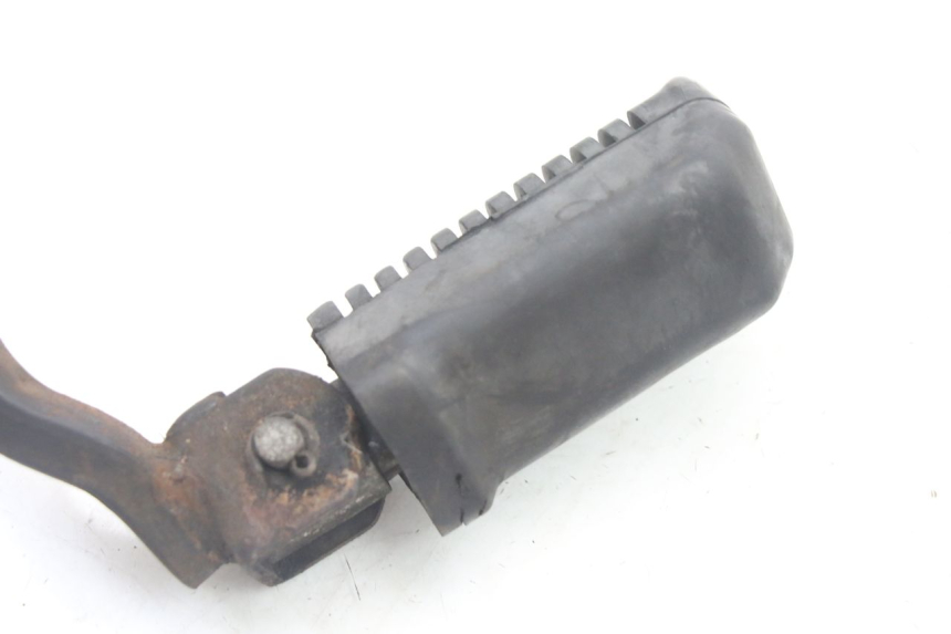 photo de CALE PIED AVANT DROIT YAMAHA SR 125 (1982 - 2003)
