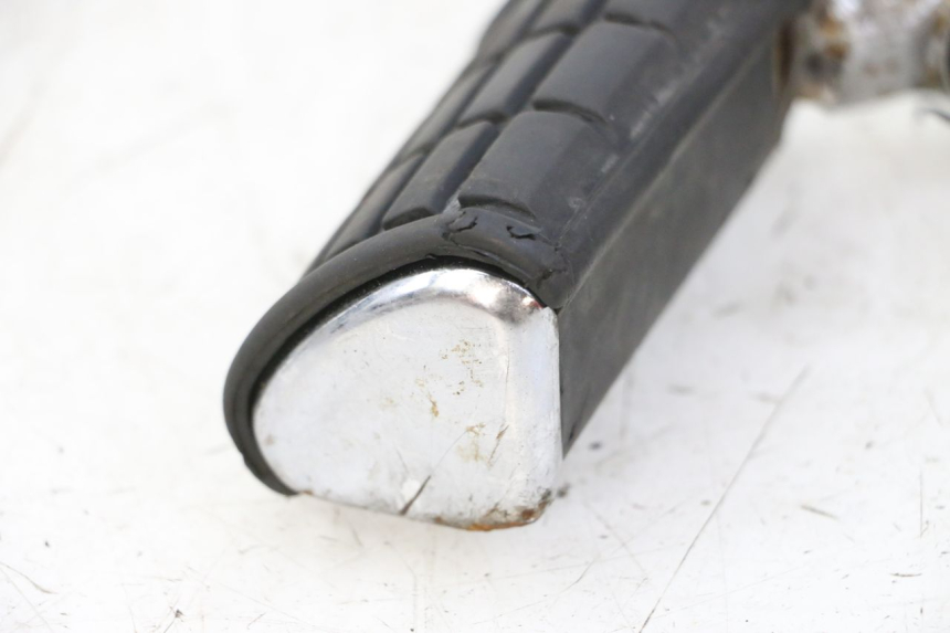 photo de CALE PIED AVANT DROIT YAMAHA XV VIRAGO 535 (1988 - 2004)