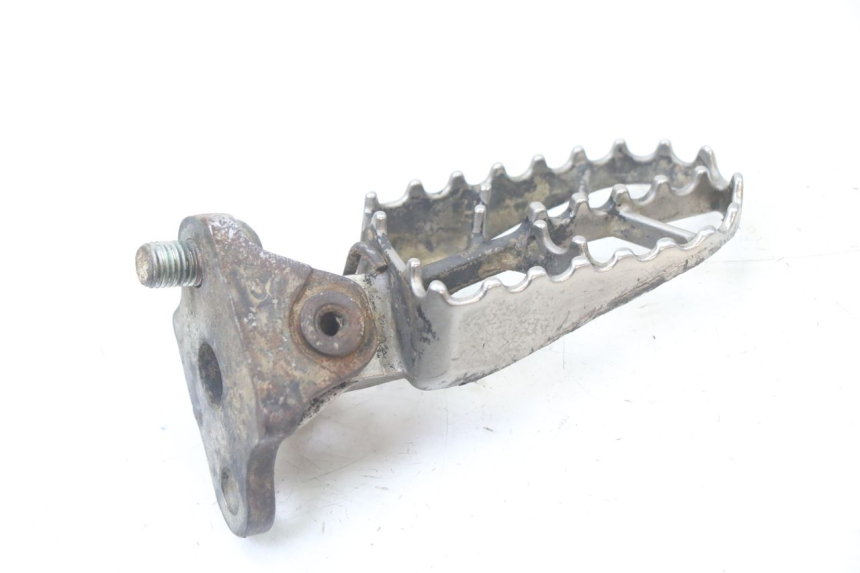 photo de CALE PIED AVANT DROIT YAMAHA YZ-F YZF 250 (2007 - 2013)