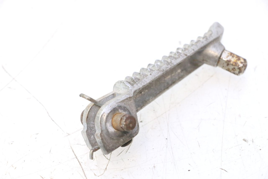 photo de CALE PIED AVANT DROIT YAMAHA YZF R6 600 (2008 - 2009) - Zoom état d’usage