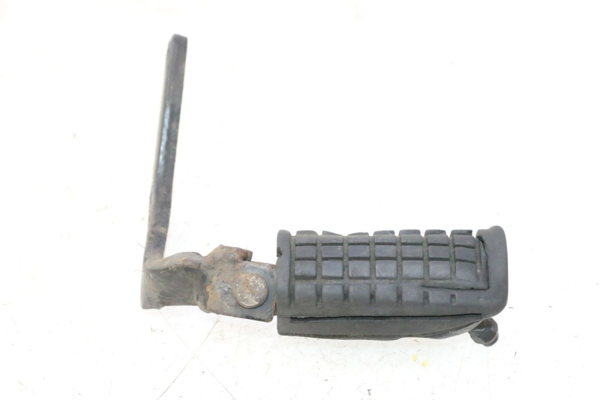 photo de CALE PIED AVANT GAUCHE HONDA CB TWO FIFTY 250 (1991 - 2002) - Détail de la pièce