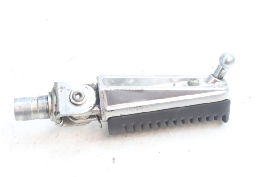 photo de CALE PIED AVANT GAUCHE YAMAHA FZ8 800 (2010 - 2016) - Vue d’ensemble