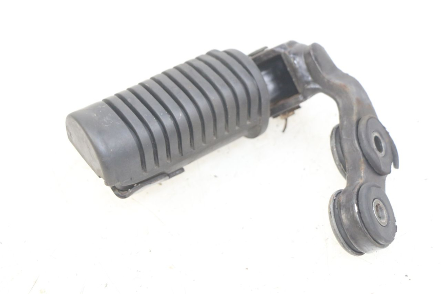 photo de REPOSE-PIED AVANT GAUCHE HONDA CM 125 (1983 - 2003)