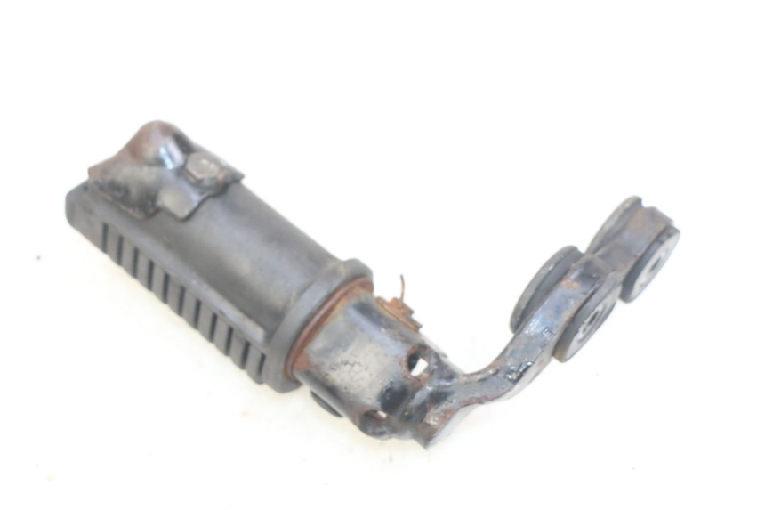 photo de REPOSE-PIED AVANT GAUCHE HONDA CM 125 (1983 - 2003)