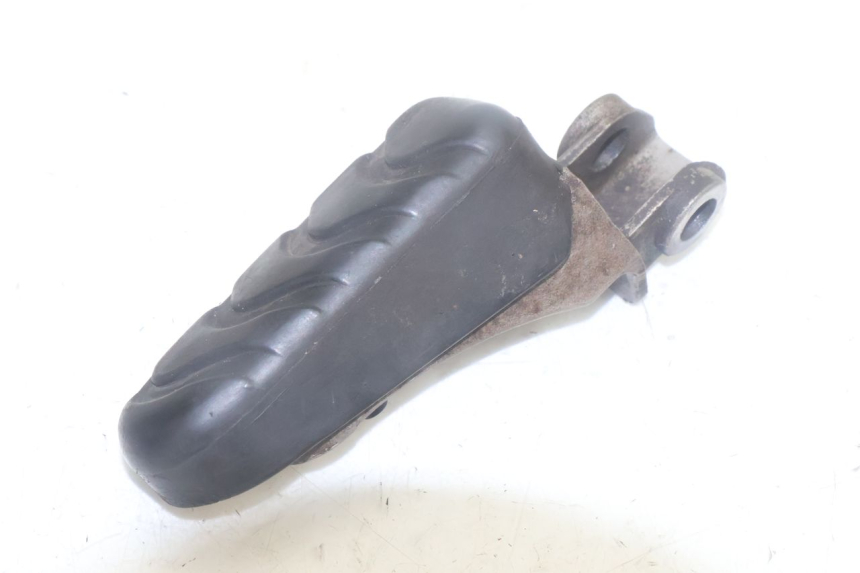 photo de CALE PIED AVANT GAUCHE MZ RT 125 (2000 - 2008) - Gros plan technique