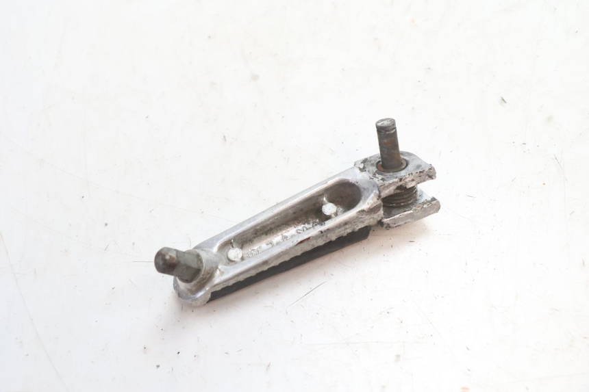 photo de CALE PIED AVANT GAUCHE SUZUKI SV S 650 (2003 - 2009) - Autre angle de vue