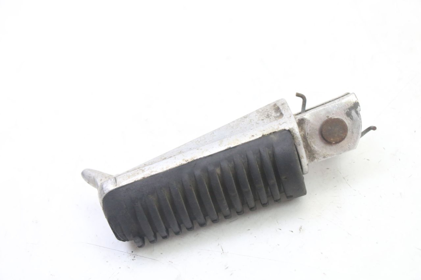 photo de CALE PIED AVANT GAUCHE YAMAHA TDR DELTABOX 125 (1993 - 2003)