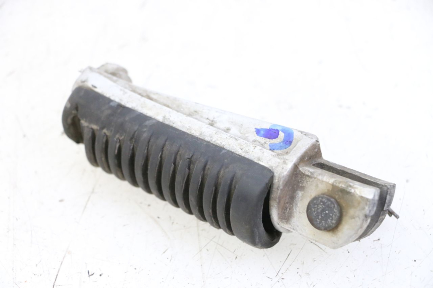 photo de CALE PIED AVANT GAUCHE YAMAHA XJN DIVERSION 600 (2000 - 2003)