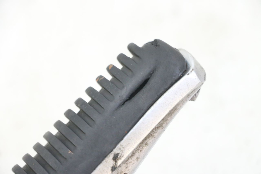 photo de CALE PIED AVANT GAUCHE YAMAHA FZS FAZER 600 (2001 - 2003)