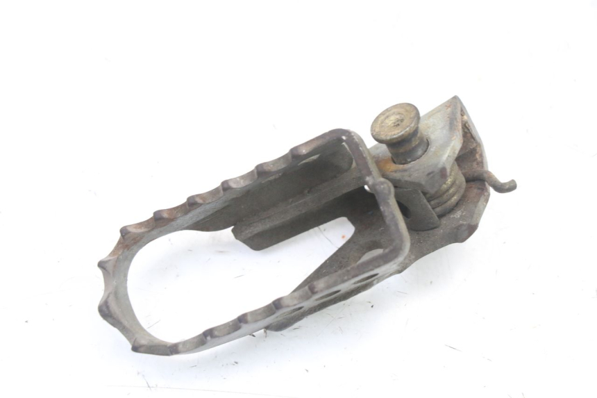 photo de CALE PIED AVANT GAUCHE YAMAHA TTR 125 (2000 - 2020)