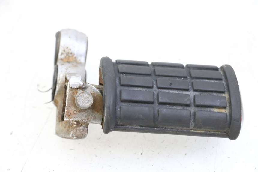 photo de CALE PIED AVANT GAUCHE YAMAHA XV VIRAGO 535 (1988 - 2004)